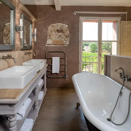 Отель La Bastide Du Clos Des Roses - Teritoria Фрежюс