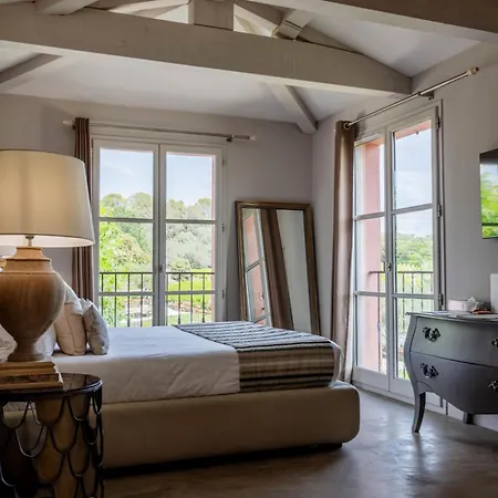 La Bastide Du Clos Des Roses - Teritoria Отель