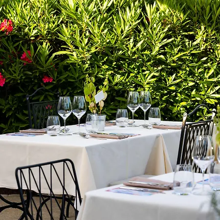 La Bastide Du Clos Des Roses - Teritoria Отель 4*