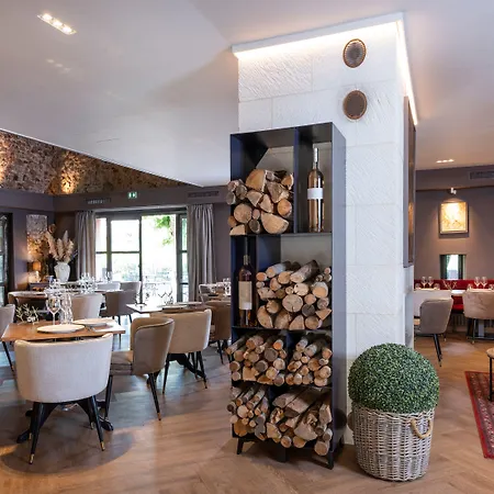 Отель La Bastide Du Clos Des Roses - Teritoria