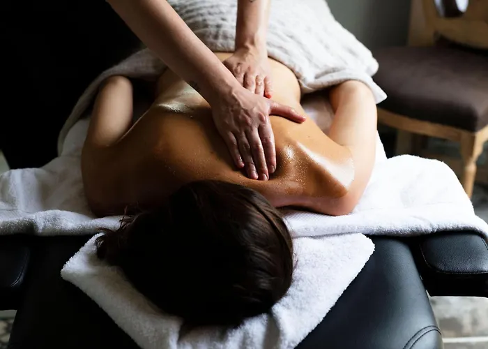 Hotel La Bastide Du Clos Des Roses - Teritoria